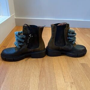 Papucei hand crafted green boots size 36 NWT